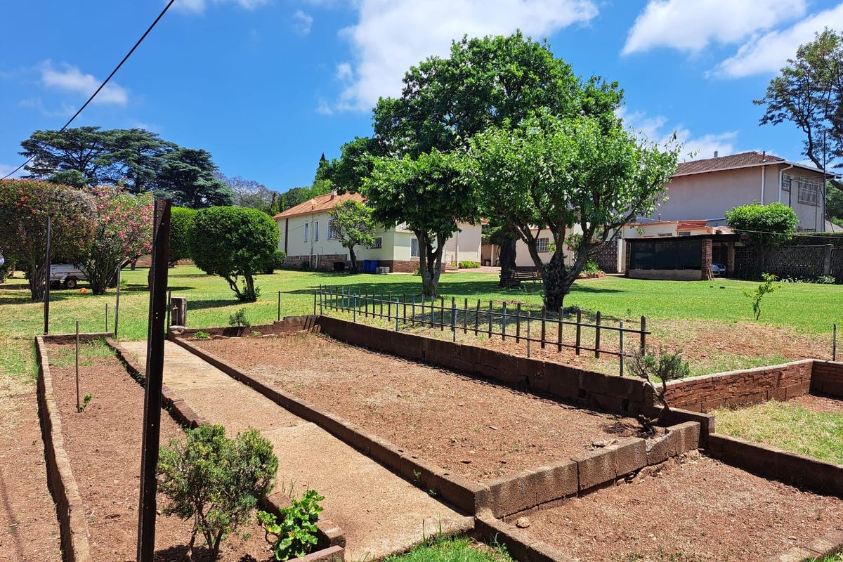 House For Sale In Johannesburg - Photo 3