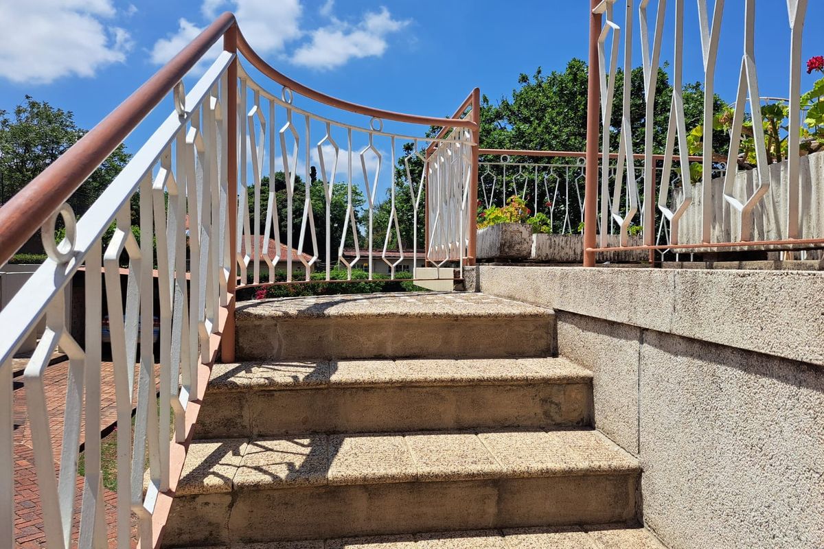 House For Sale In Johannesburg - Photo 5