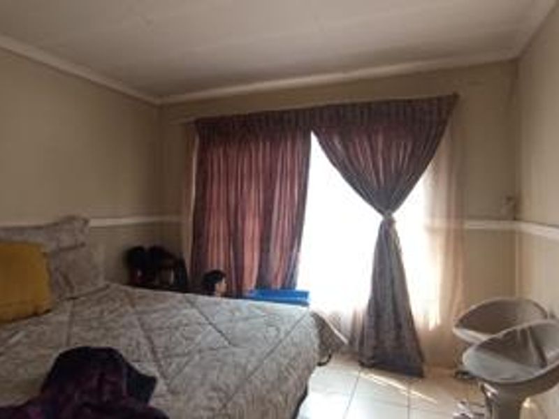 2 Bedroom Townhouse for sale in Amandasig - Photo 10