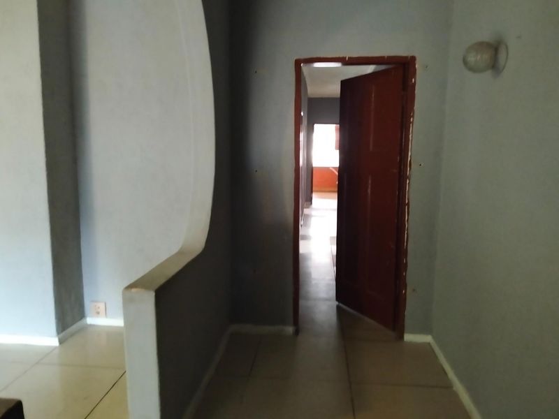 2 BEDROOM HOUSE FOR SALE - Photo 7