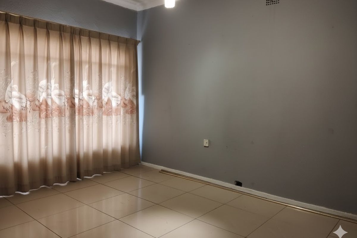 2 BEDROOM HOUSE FOR SALE - Photo 4