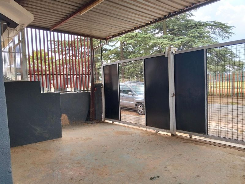 2 BEDROOM HOUSE FOR SALE - Photo 2