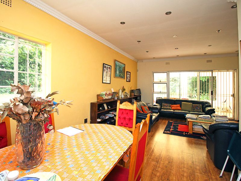 A WELL LOCATED 4 BEDROOMS HOUSE FOR SALE IN THE HEART OF SANDRIGHAMFOR R 1.890.000 - Photo 6