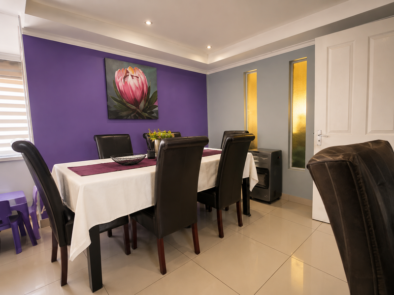 MODERN SPACIOUS FAMILY HOME BUILT FOR COMFORT - Photo 3