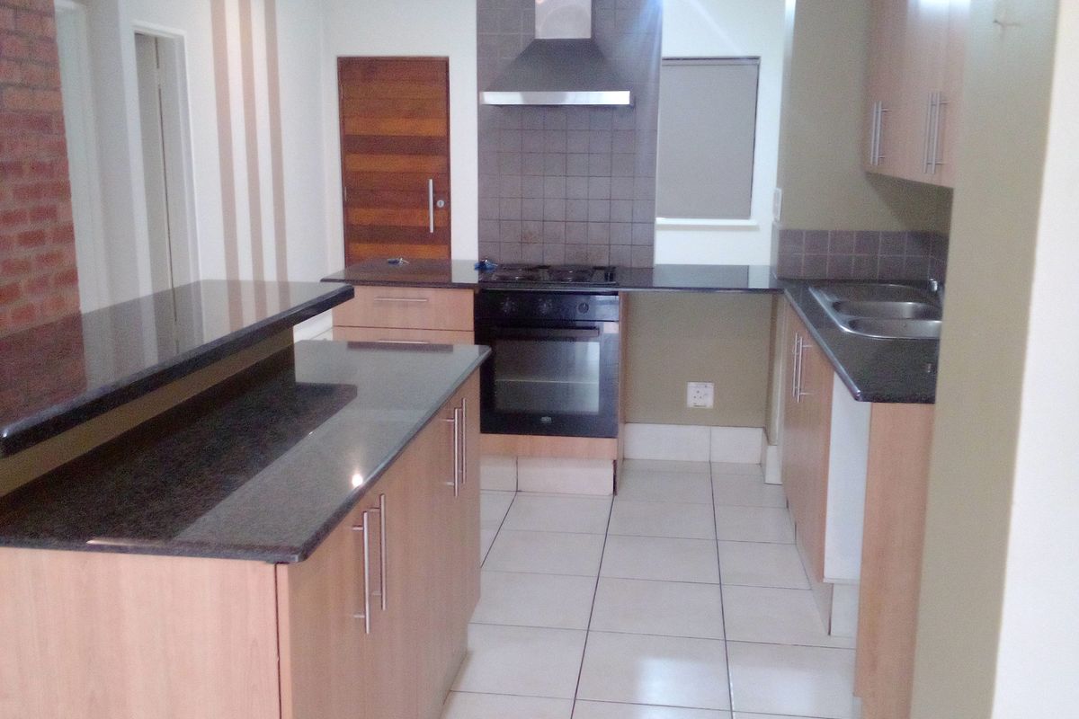 Ground floor tenanted unit for Sale - Photo 5