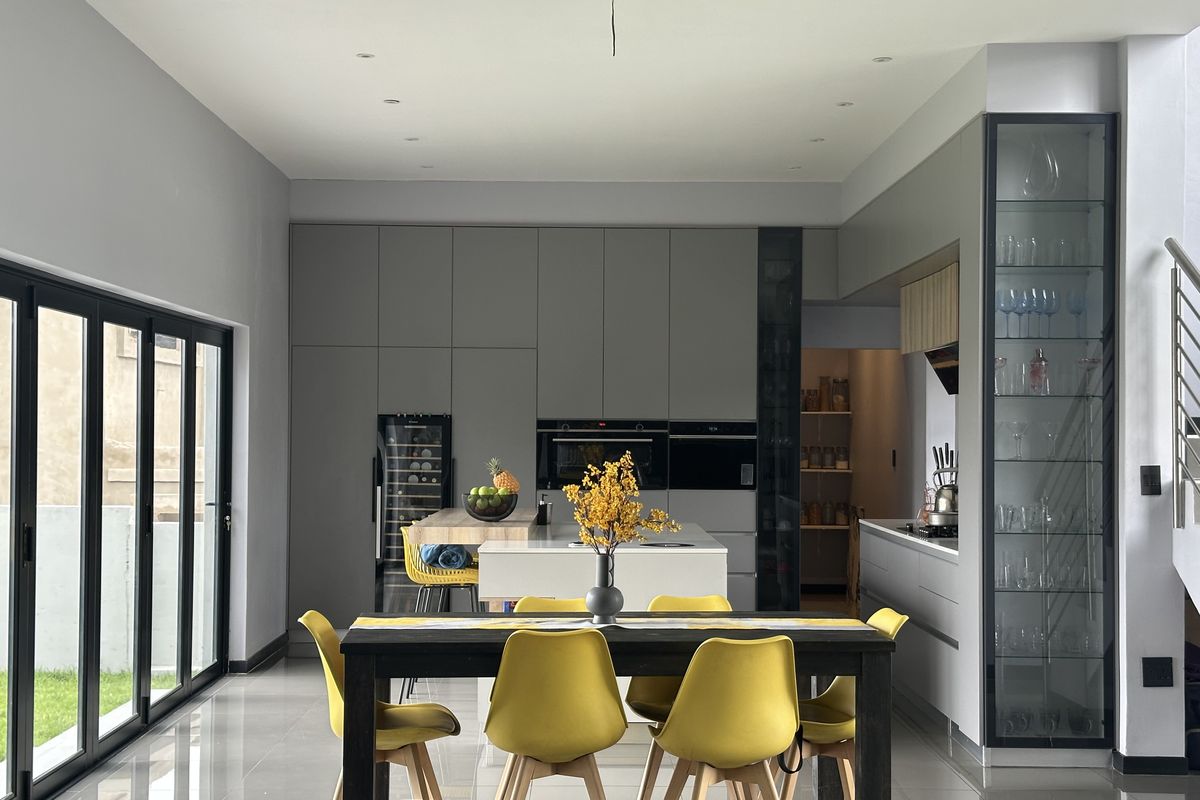 Golf Estate Living With Views - Photo 5