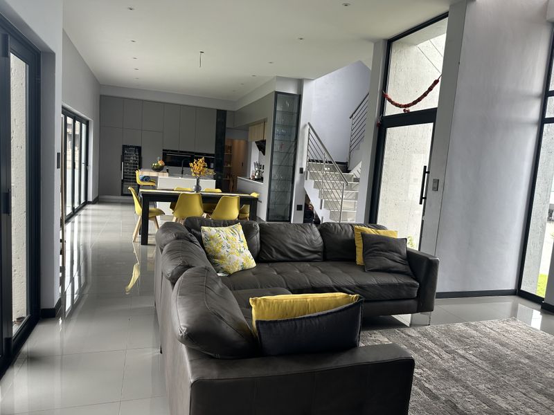 Golf Estate Living With Views - Photo 10