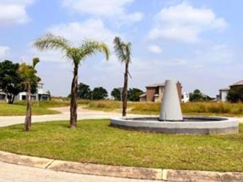 Prime Corner Stand in Prestigious Everglades Estate – Your Dream Awaits! - Photo 4