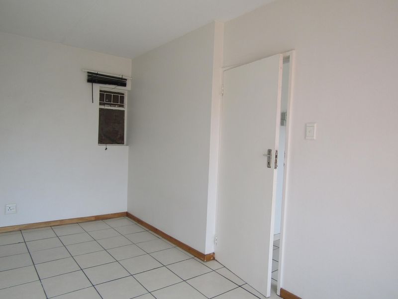 Apartment Rental Monthly In Johannesburg - Photo 10