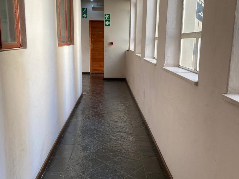 Discover Urban Elegance: Your 2 Bedroom Haven in Vibrant Marshalltown - Photo 2