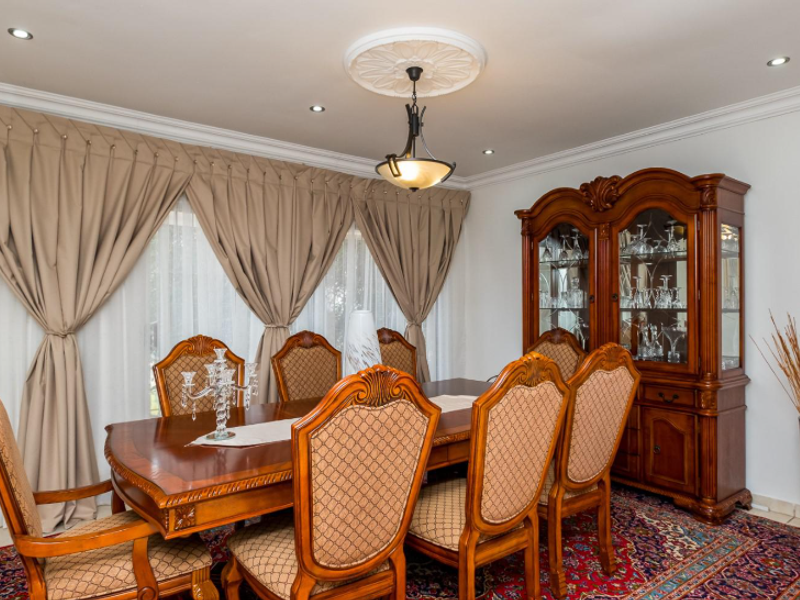 Ridgefront Home with Jacuzzi, Cottage & Beautiful Kloofendal Views - Photo 5