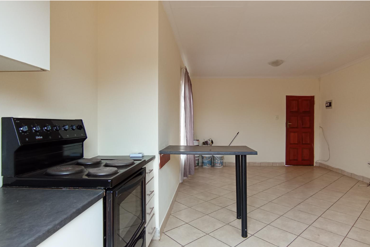 2 Bedroom Home for Sale in The Orchards, Pretoria North - Photo 4