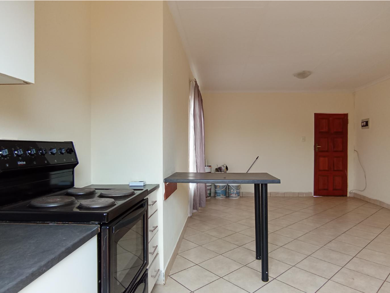 2 Bedroom Home for Sale in The Orchards, Pretoria North - Photo 4