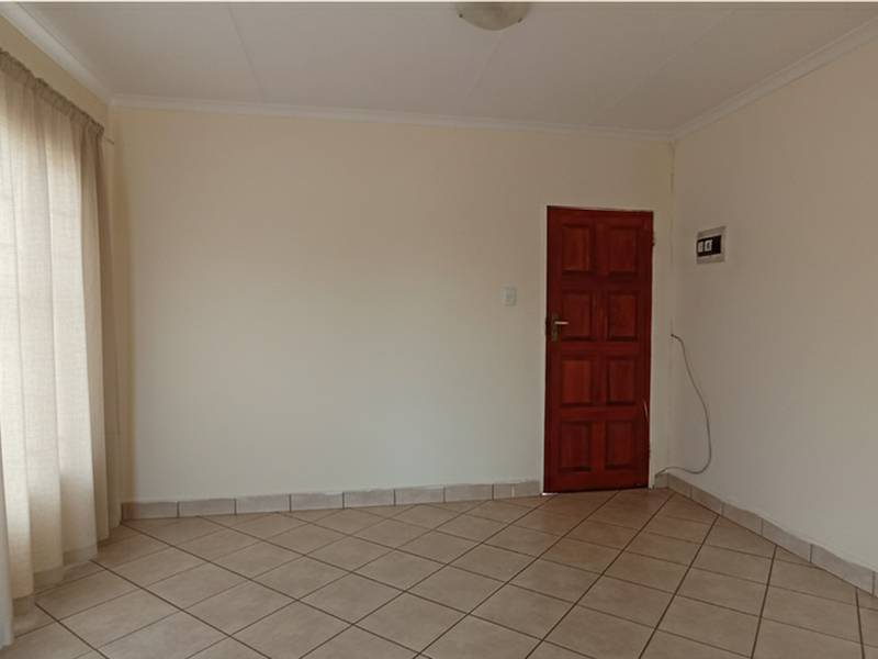 2 Bedroom Home for Sale in The Orchards, Pretoria North - Photo 5