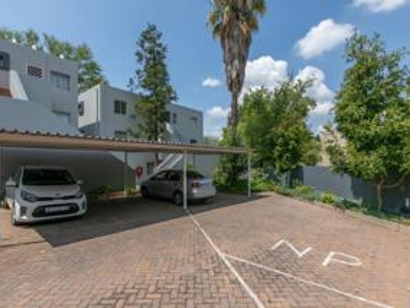 2 Bedroom Furnished Apartment To Let in Sandown, Sandton - Photo 2