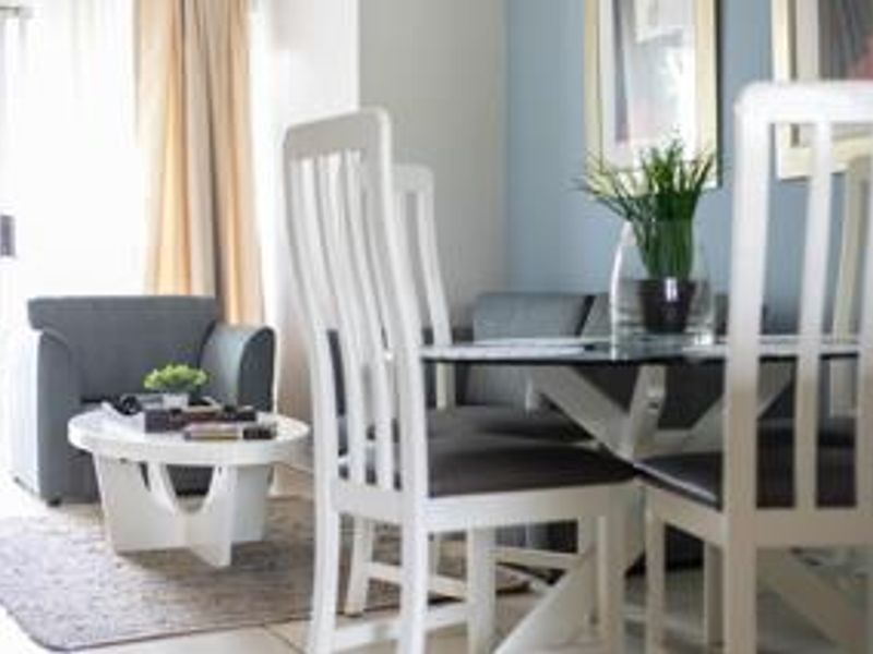 2 Bedroom Furnished Apartment To Let in Sandown, Sandton - Photo 9