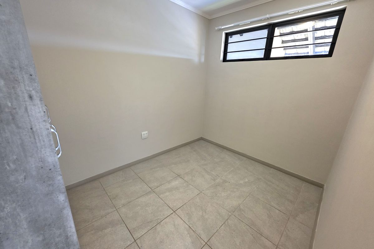 Absolute lock up and go!! - Photo 3