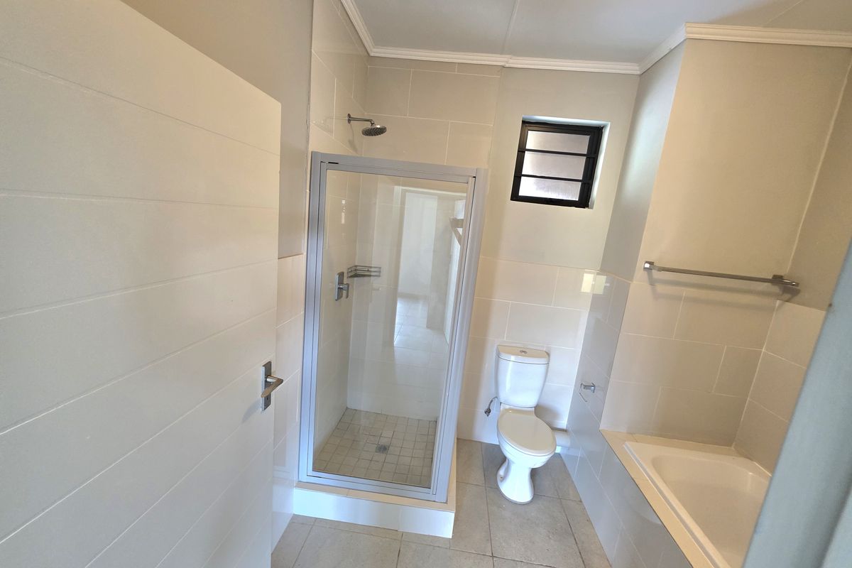 Absolute lock up and go!! - Photo 5