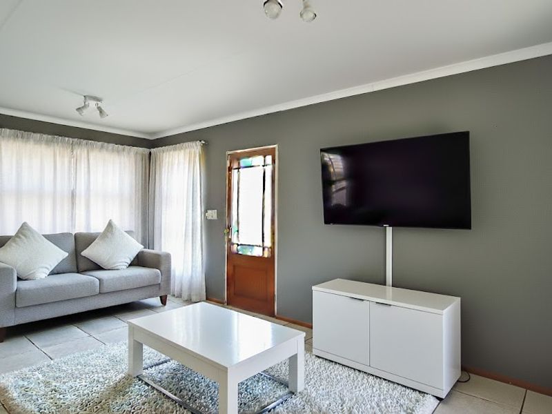 Charming Simplex on the market, Act Fast!!! - Photo 5