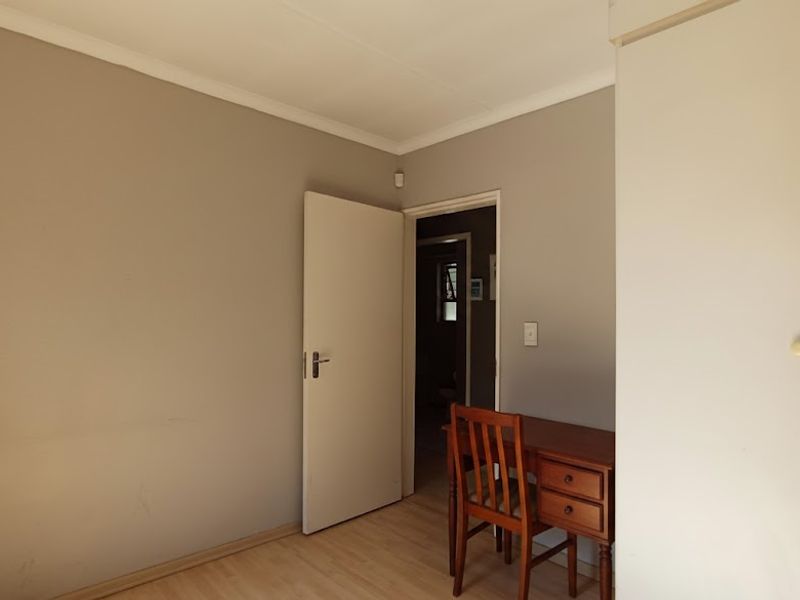 Charming Simplex on the market, Act Fast!!! - Photo 10