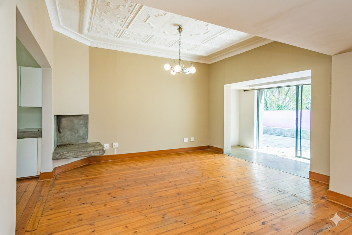 ELEGANT. MODERN. PLUS COTTAGE. - Photo 5