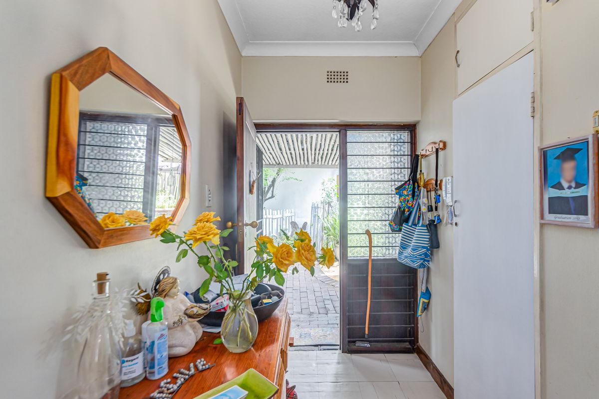 Pasive income is a bonus in this property - Photo 4