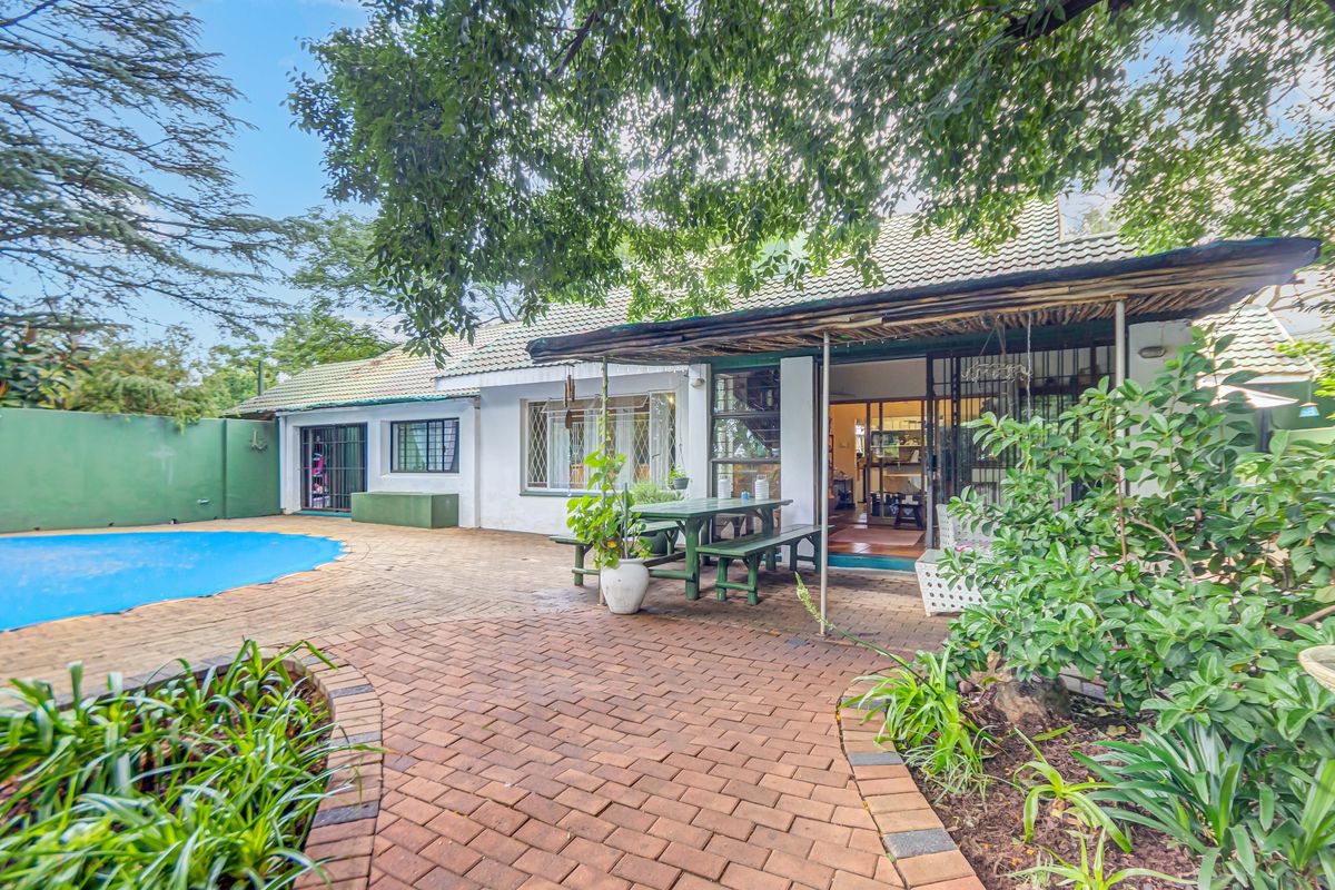 Pasive income is a bonus in this property - Photo 2