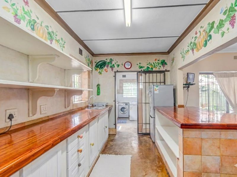 Pasive income is a bonus in this property - Photo 7