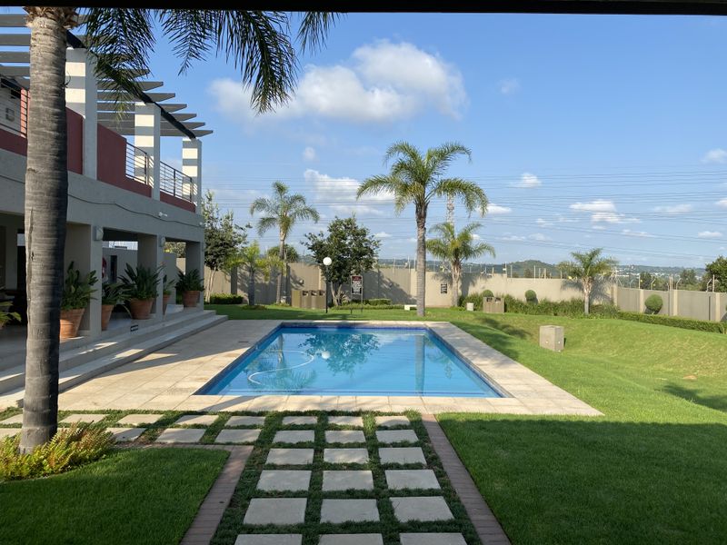 Charming 2-bedroom apartment for sale in Barbeque Downs, Midrand—perfect for modern living! - Photo 9