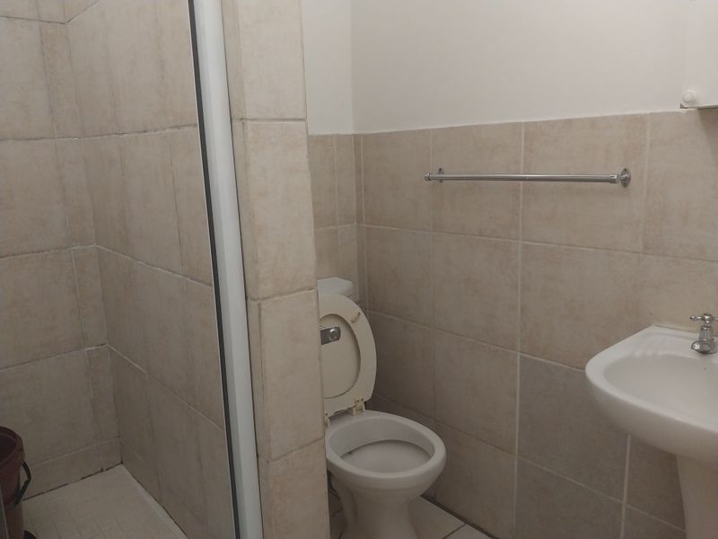 2 Bedroom Apartment For Sale In Auckland Park - Photo 3