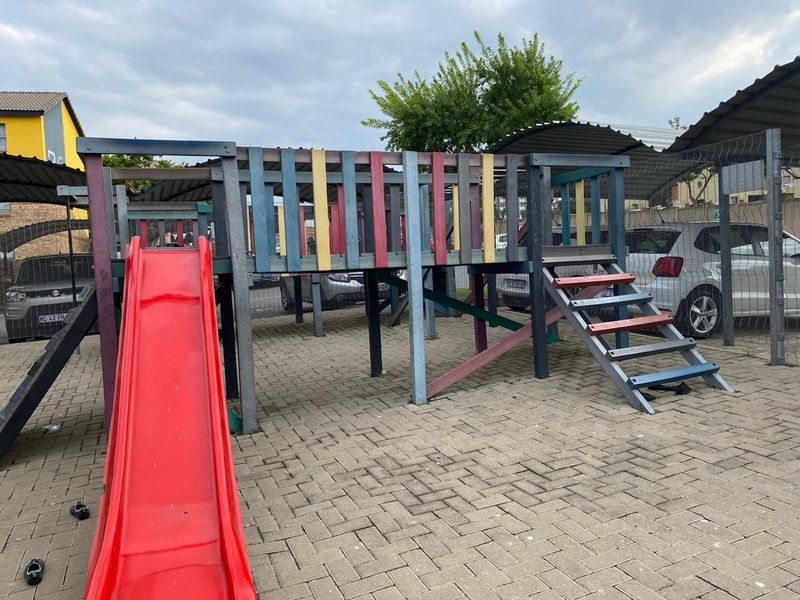 Ground Floor 1 Bedroom Apartment for Sale in Noordwyk, Midrand - Photo 2