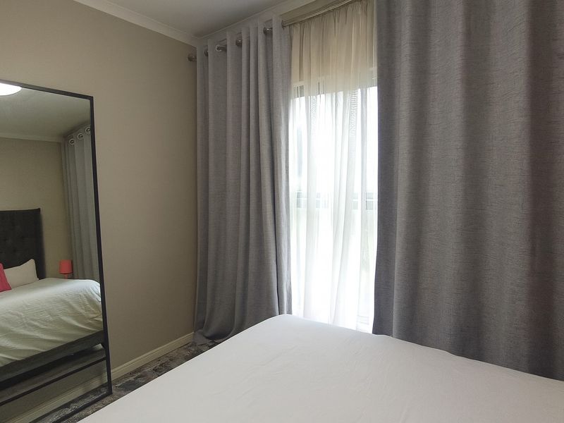 Modern living 2 Bedroom Apartment in a prime location awaits you!!! - Photo 10