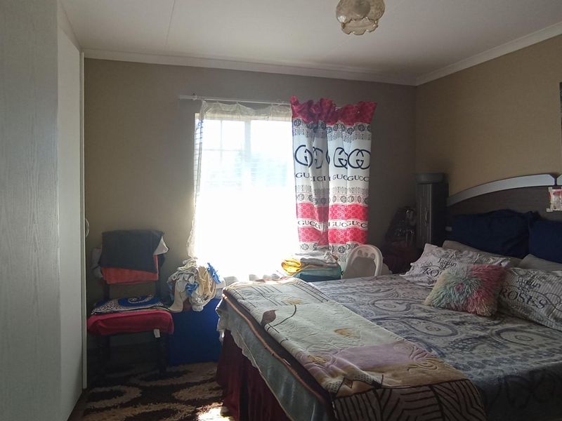 Modern living, prime location - Photo 8