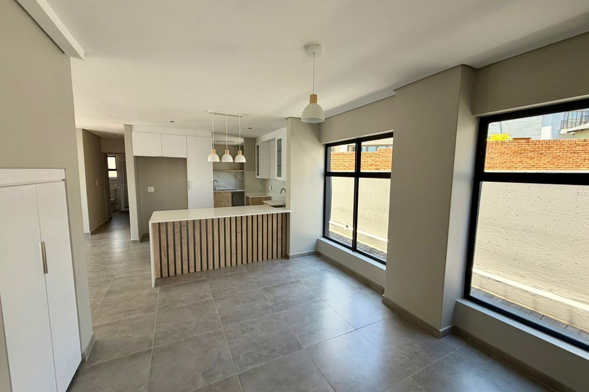 Stunning 4-bedroom home in Thatchfield Estate, Centurion—modern living with a vibrant community fee - Photo 2