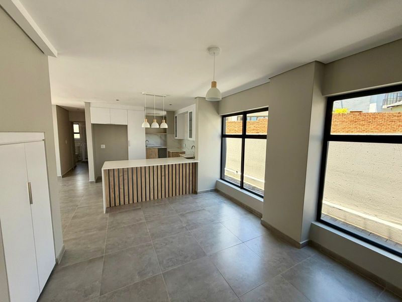 Stunning 4-bedroom home in Thatchfield Estate, Centurion—modern living with a vibrant community fee - Photo 2