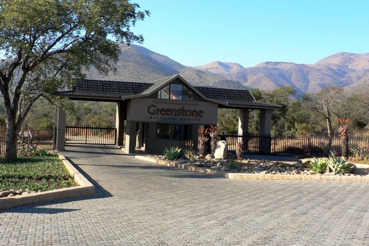 Discover your dream retreat: 1087m2 vacant land for sale in Greenstone Wildlife Estate, Barberton! - Photo 5