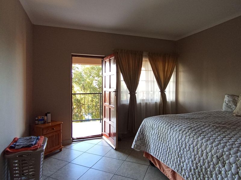 Sectional Title home in Ninapark - Photo 10