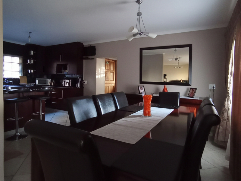 Sectional Title home in Ninapark - Photo 6