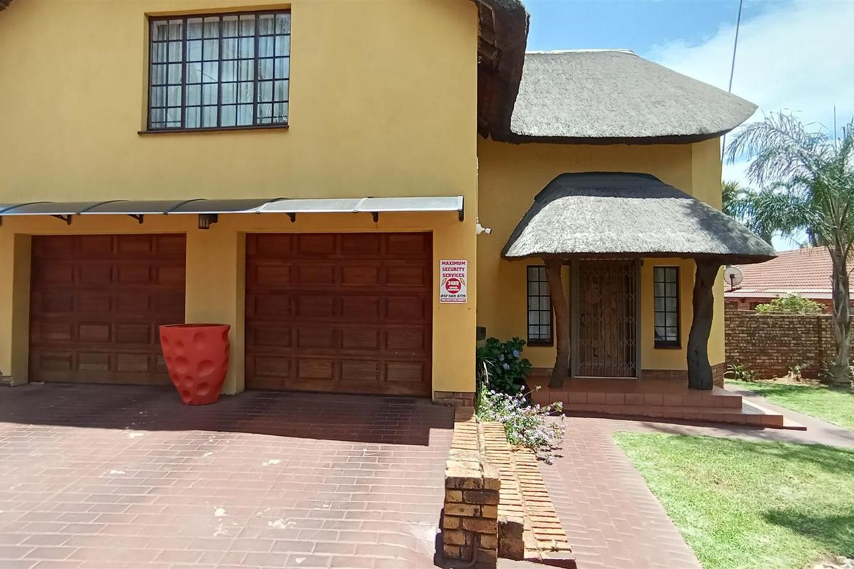 3 Bedroom House for sale in Amandasig - Photo 4