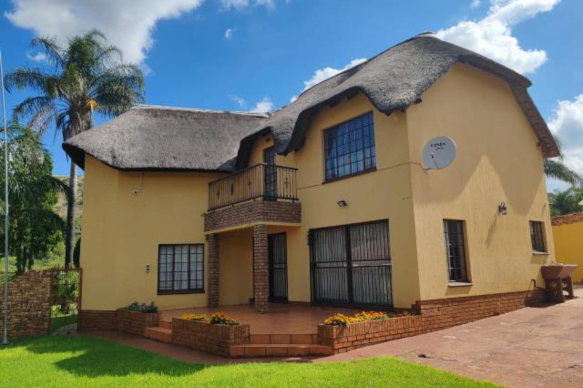 3 Bedroom House for sale in Amandasig - Photo 3