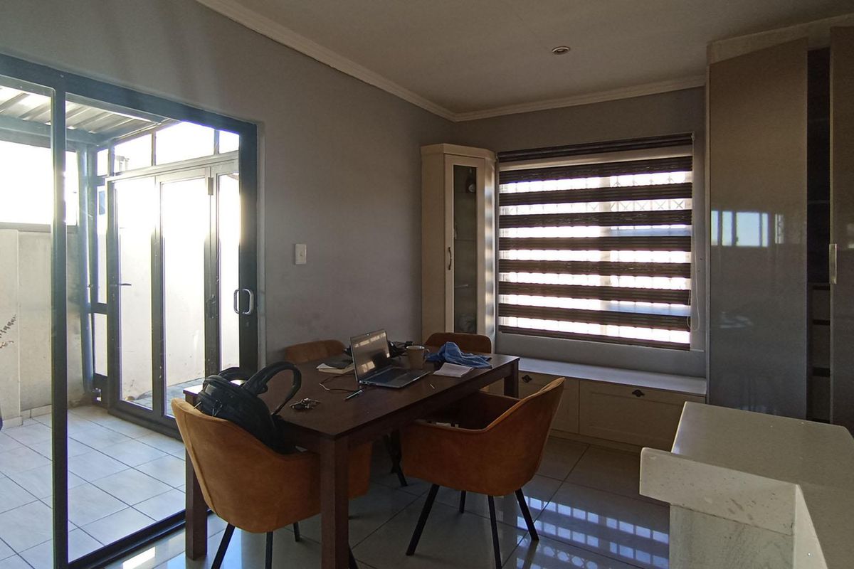 3-Bedroom Freehold Home on Spacious Stand in Amandasig - Photo 5