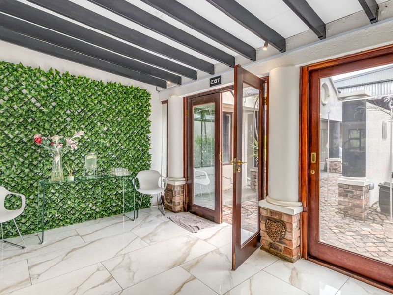 Prime Investment Opportunity: Wellness Retreat & Commercial Property for Sale - Photo 5