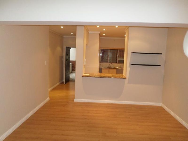 2 bedroom 2 bathroom Morningside - Photo 4