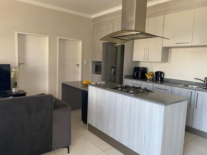 Modern, Corner One bedroom  Apartment for sale at 92 New - Photo 8