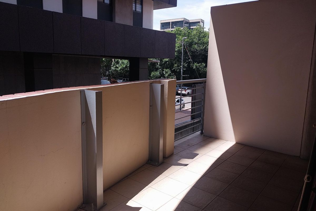 Bachelor Apartment For Sale In Auckland Park! - Photo 4