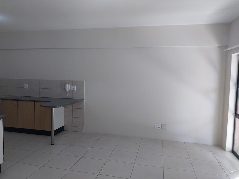 Bachelor Apartment For Sale In Auckland Park! - Photo 8