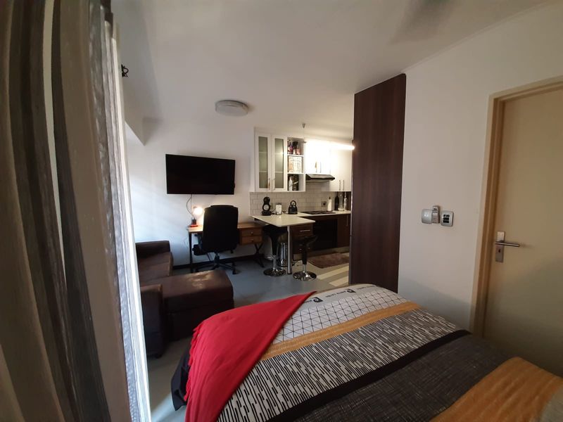 Bachelor Apartment for Sale – Duncan Court - Photo 8