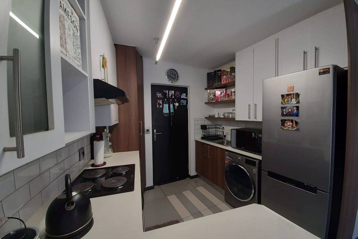 Bachelor Apartment for Sale – Duncan Court - Photo 3