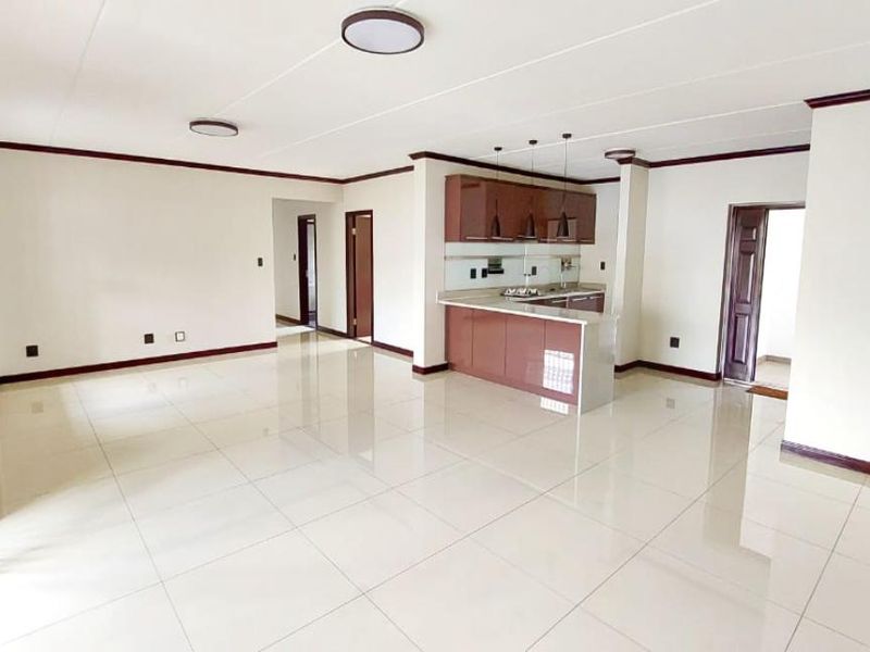 Modern Elegance Meets Security – Luxury 3-Bedroom Apartment in Prestigious Estate - Photo 3