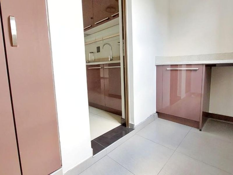 Modern Elegance Meets Security – Luxury 3-Bedroom Apartment in Prestigious Estate - Photo 8